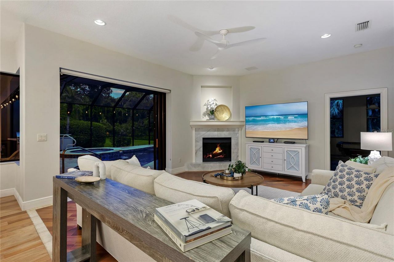 6410 Butlers Crest Drive, Bradenton, FL 34203 Photo