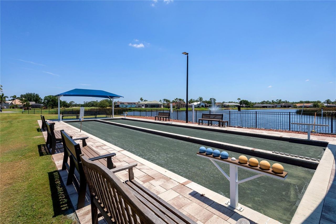 6410 Butlers Crest Drive, Bradenton, FL 34203 Photo