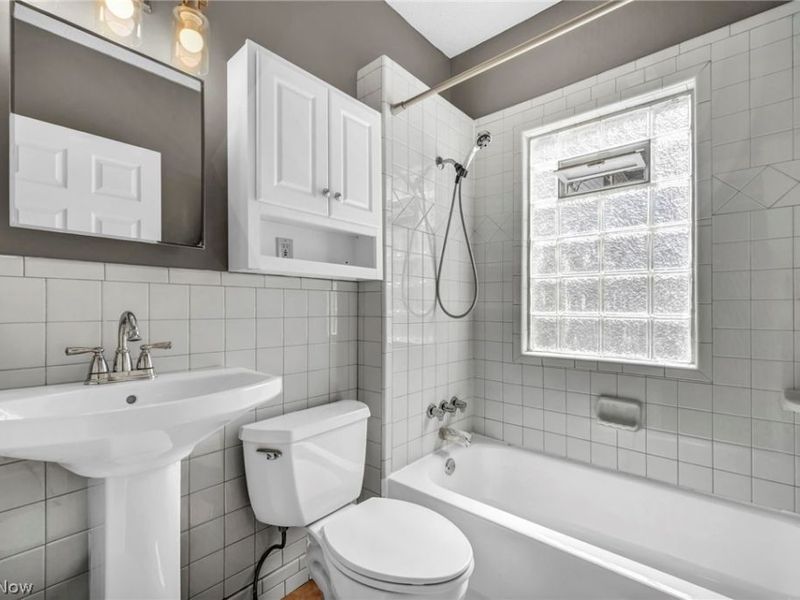 4352 W 47th Street, Cleveland, OH 44144 Photo 47