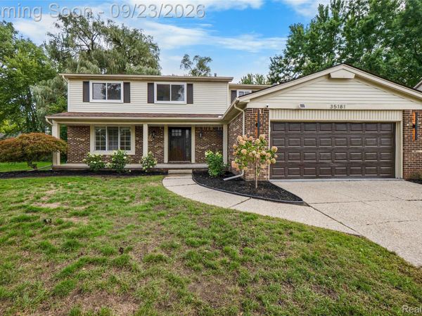 35181 Valley Forge Drive, Farmington Hills, Mi 48331
