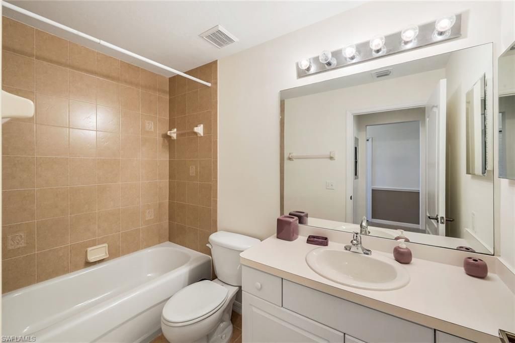 10470 Washingtonia Palm Way, Unit 1212, Fort Myers, FL 33966 Photo