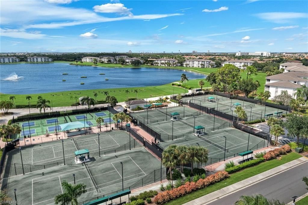 10470 Washingtonia Palm Way, Unit 1212, Fort Myers, FL 33966 Photo