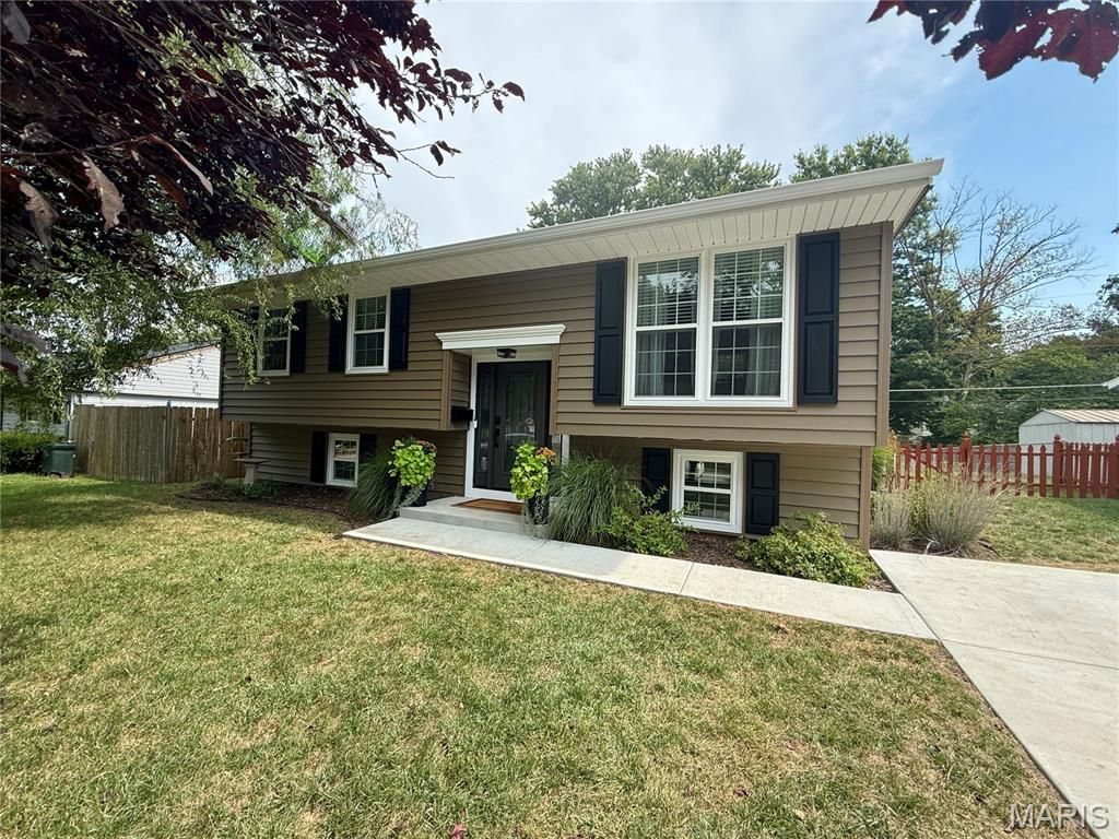 305 Spruce Street, O Fallon, IL 62269 Main Photo