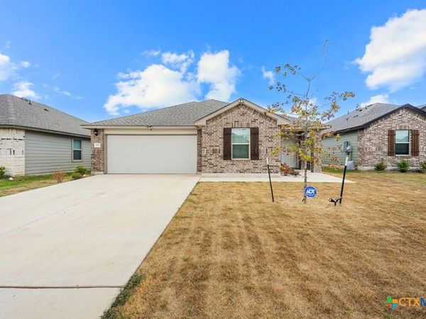 1423 Athan Drive , Belton, TX 76513