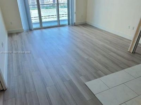 950 Brickell Bay Dr , Unit 1708, Miami, FL 33131