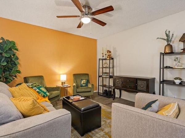 1214 Baylor Avenue , Unit 202, Waco, TX 76706