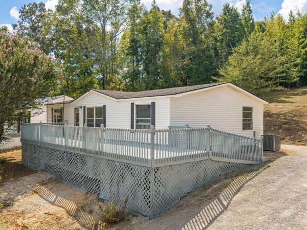8133 Co Rd 150, Courtland, AL 35618