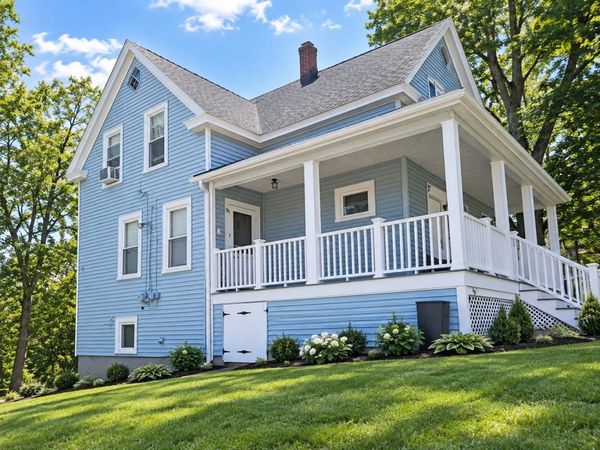 99 Clover St, Worcester, MA 01603