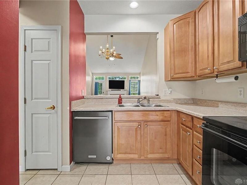 3792 Grant Avenue, Beavercreek, OH 45431 Photo 9
