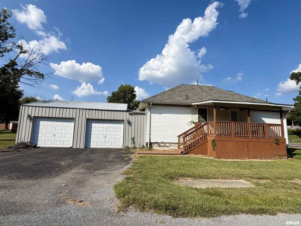 1400 BURGESS Street, Johnston City, IL 62951