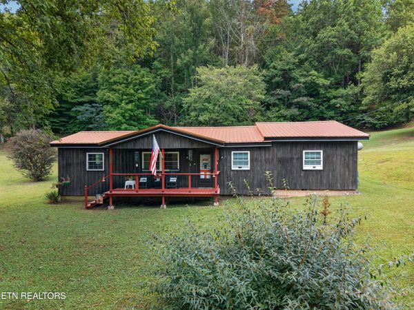 9089 Highway 66, Sneedville, TN 37869