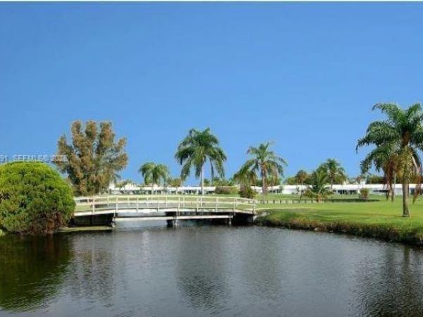 1116 Lake Ter , Unit 205, Boynton Beach, FL 33426