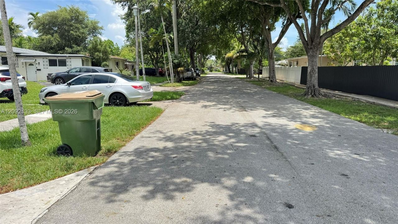13260 NE Miami Ct, North Miami, FL 33161 Photo