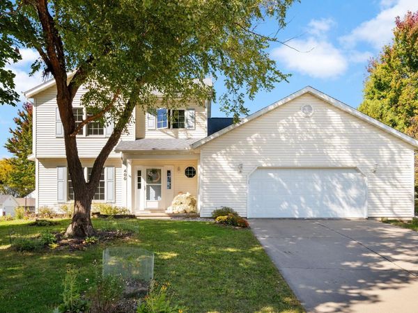 400 St Andrews Court, Waunakee, WI 53597