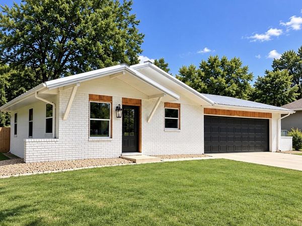 2610 Paula Drive, West Plains, MO 65775