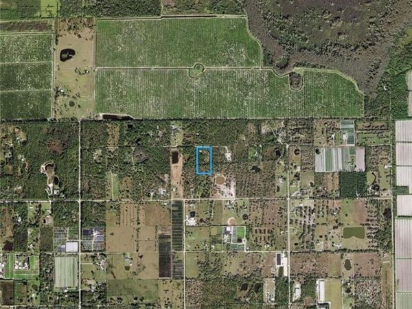 1670 Angela RD, NAPLES, FL 34120