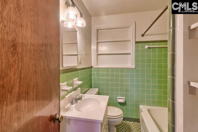 1810 Dupont Drive Photo 18