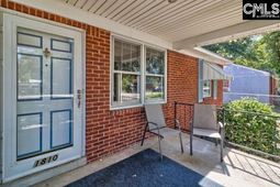 1810 Dupont Drive photo 4