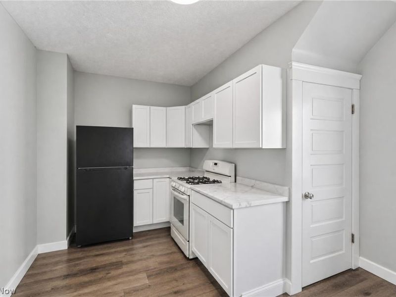 3413 Fulton Road, Cleveland, OH 44109 Photo 16