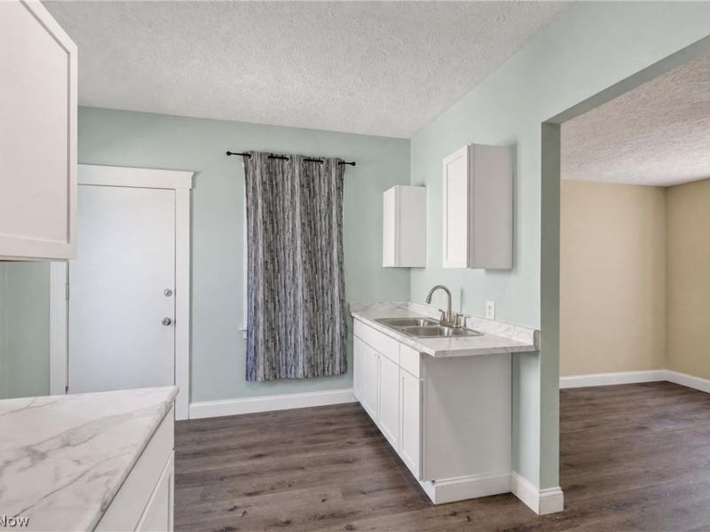 3413 Fulton Road, Cleveland, OH 44109 Photo 20