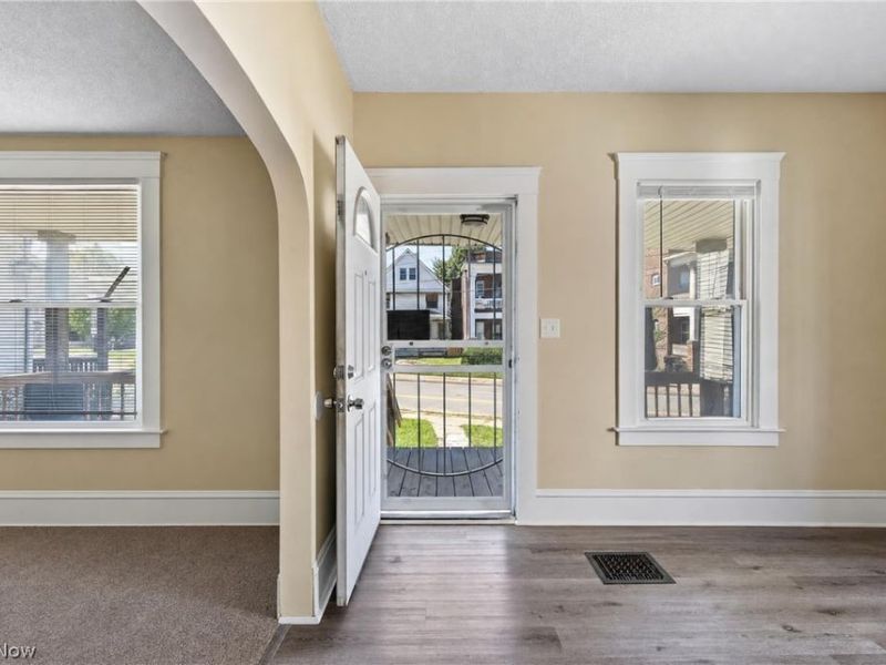 3413 Fulton Road, Cleveland, OH 44109 Photo 8