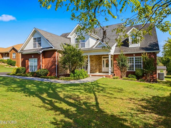 622 Pleasant Hill Rd, Maryville, TN 37803