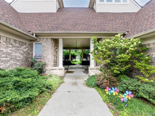 871 Brandon Avenue, Unit 21, Pontiac, Mi 48340