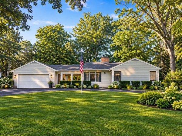 7302 Hillside Road , Crystal Lake, IL 60012