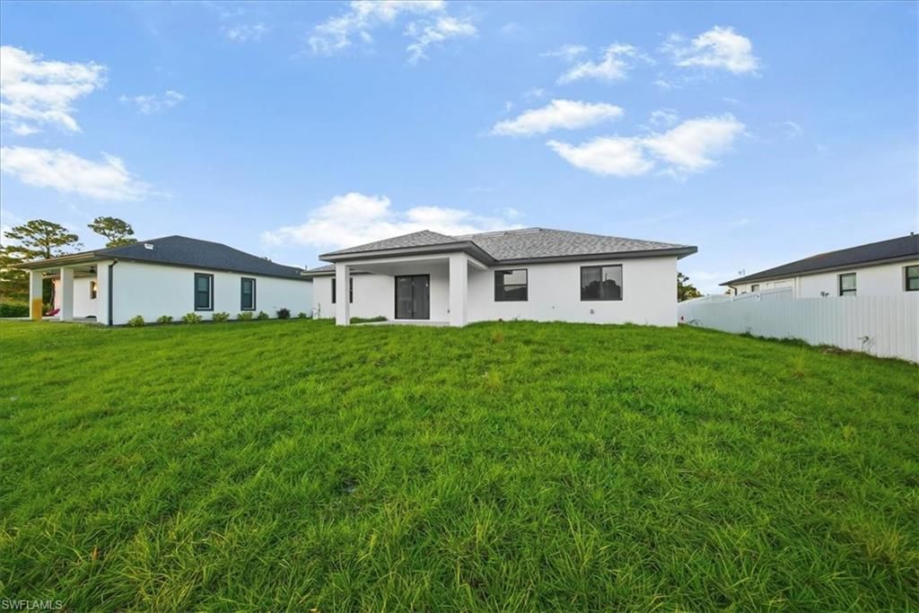 386 Pauline Ave, Lehigh Acres, FL 33974 Photo