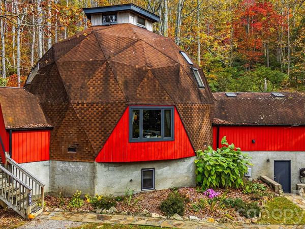 425 Bob Barnwell Road, Asheville, NC 28803