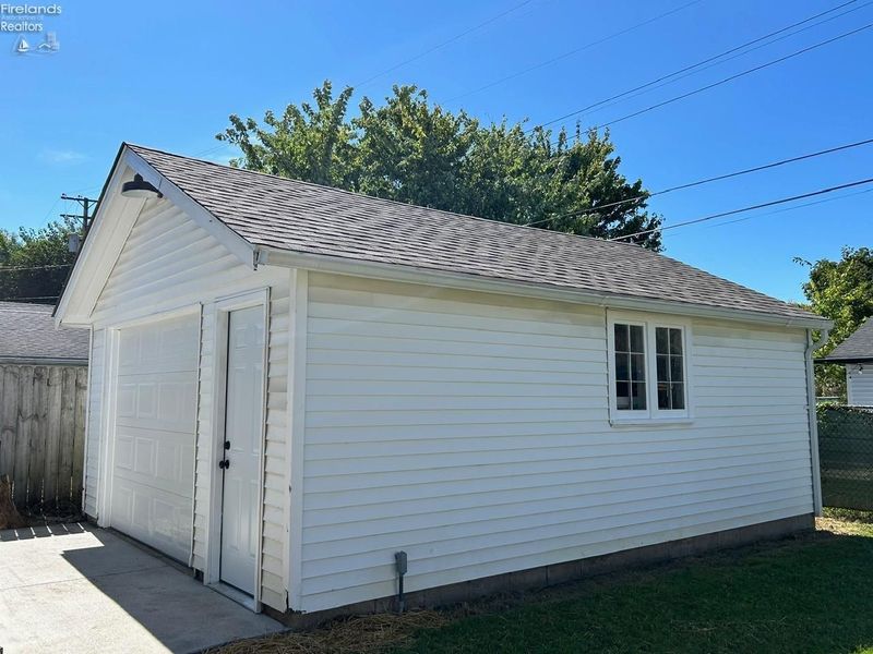 1044 Decatur, Vermilion, OH 44089 Photo 22