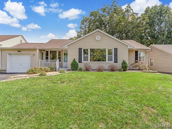 218 W Liberty Street , Columbia, IL 62236