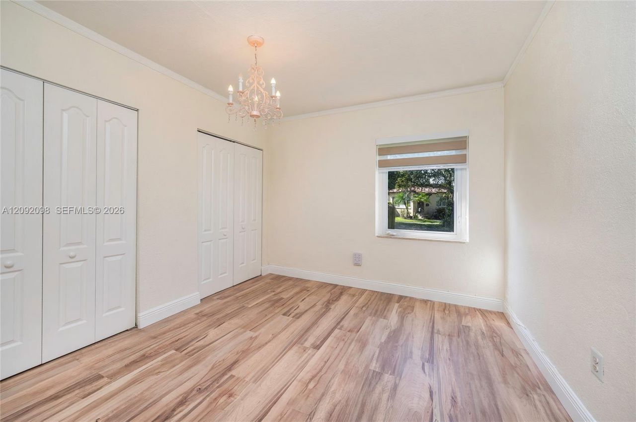 589 Miller Dr , Miami Springs, FL 33166 Photo