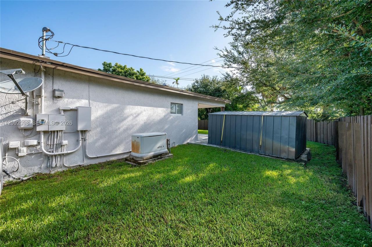 589 Miller Dr , Miami Springs, FL 33166 Photo