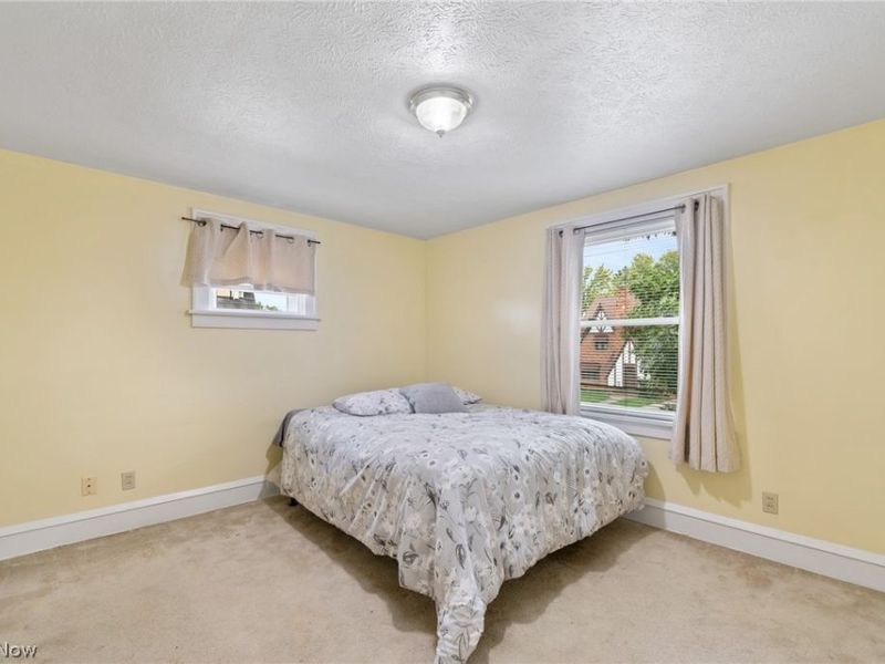 300 E 216th Street, Euclid, OH 44123 Photo 16