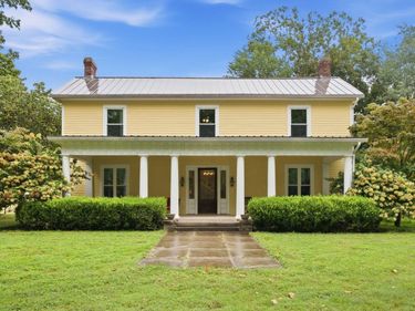 5190 Highway 2141 , Hustonville, KY 40437