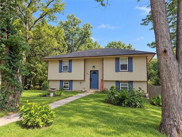 619 Maple Street, Lathrop, MO 64465