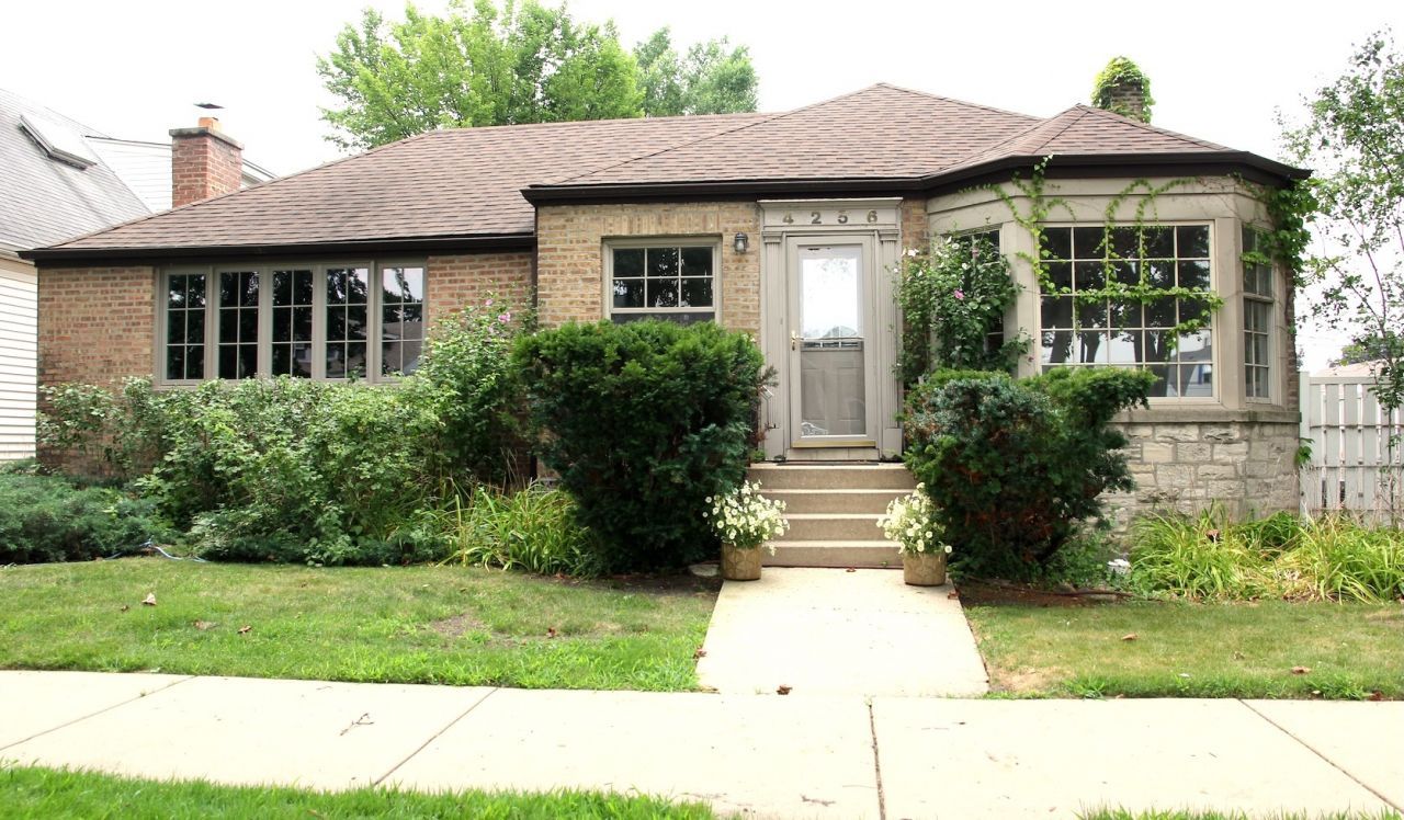 4256 N Ottawa Avenue, Norridge, IL 60706 Main Photo