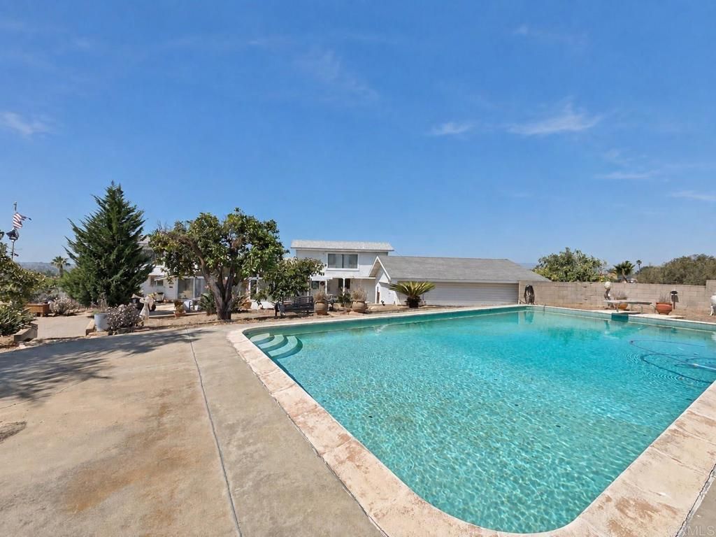 1701 Acacia Lane, Fallbrook, CA 92028 Main Photo