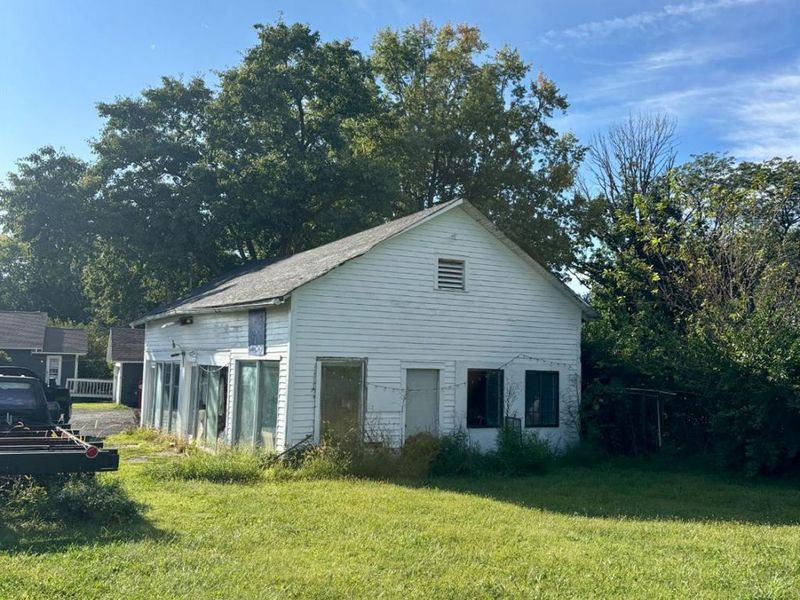 2524 W St Rt 122, Clearcreek Township, OH 45005 Photo 2