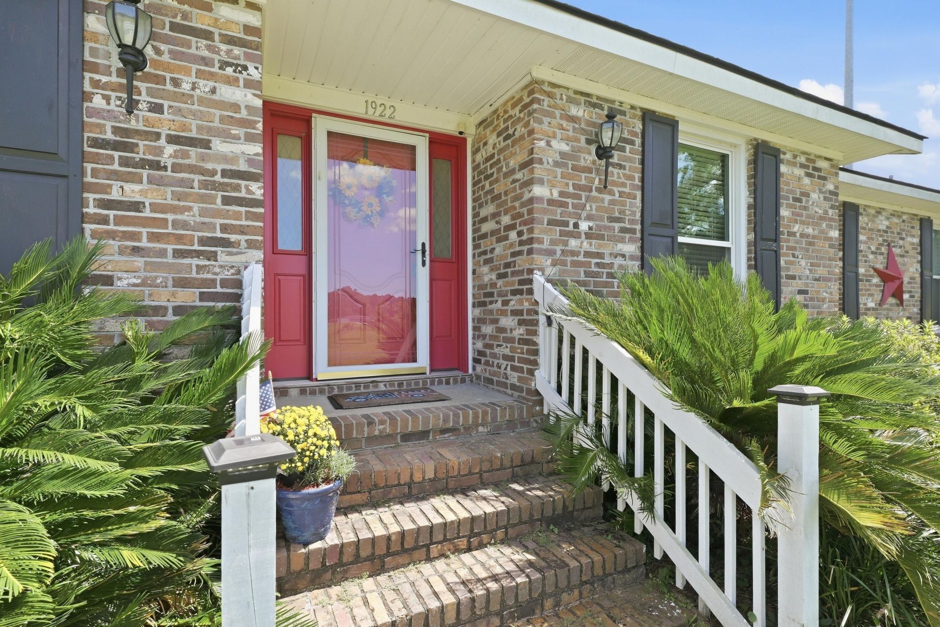 1922 S Live Oak Drive Photo 5