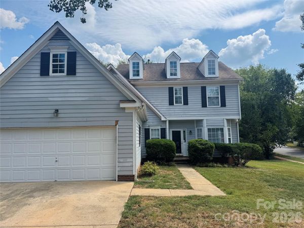 8817 Elkins Park Drive, Matthews, NC 28105