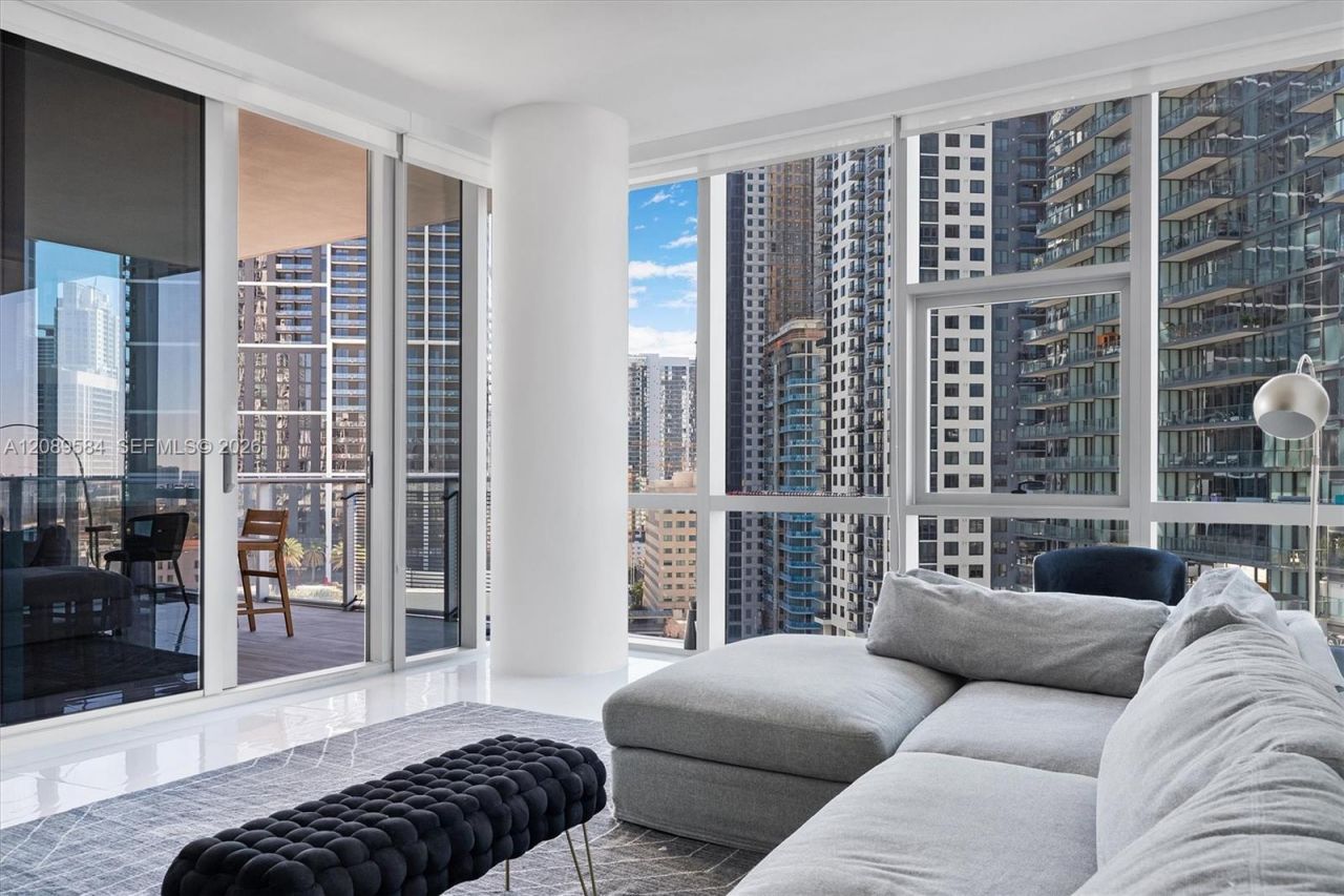 851 NE 1st Ave , Unit 1712, Miami, FL 33132 Photo