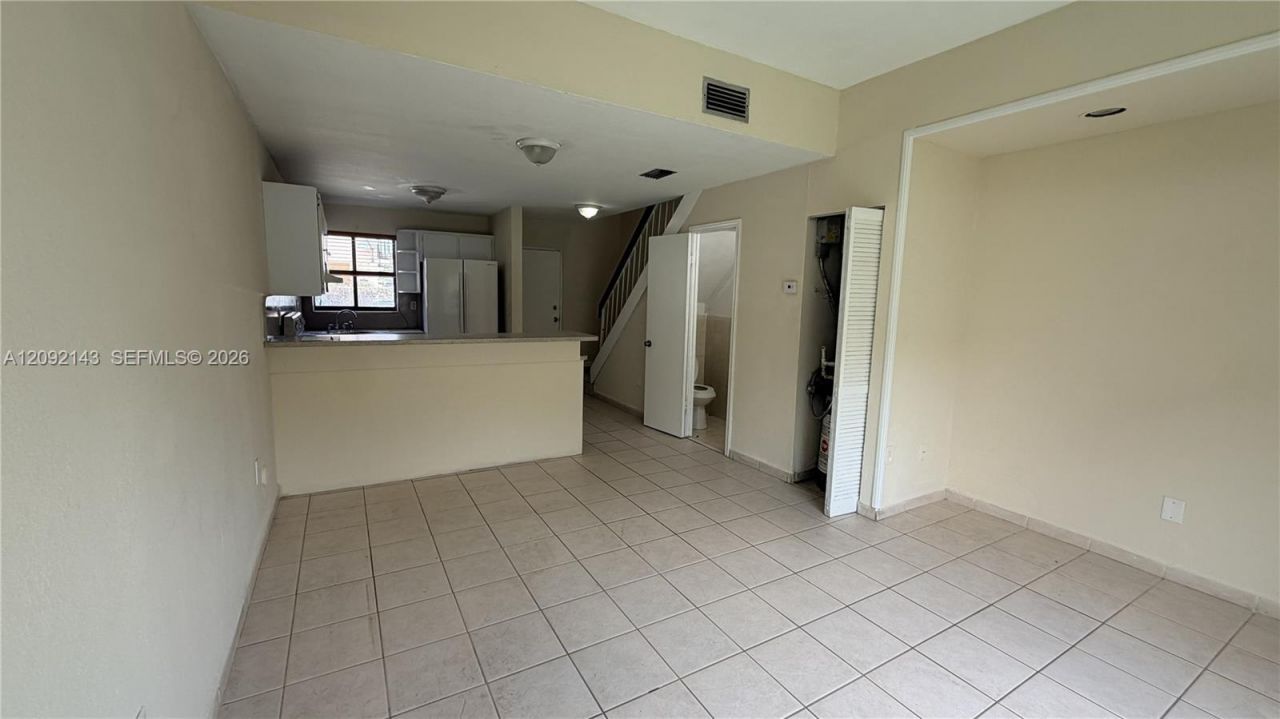5712 W 25th Ct, Unit 5712, Hialeah, FL 33016 Photo