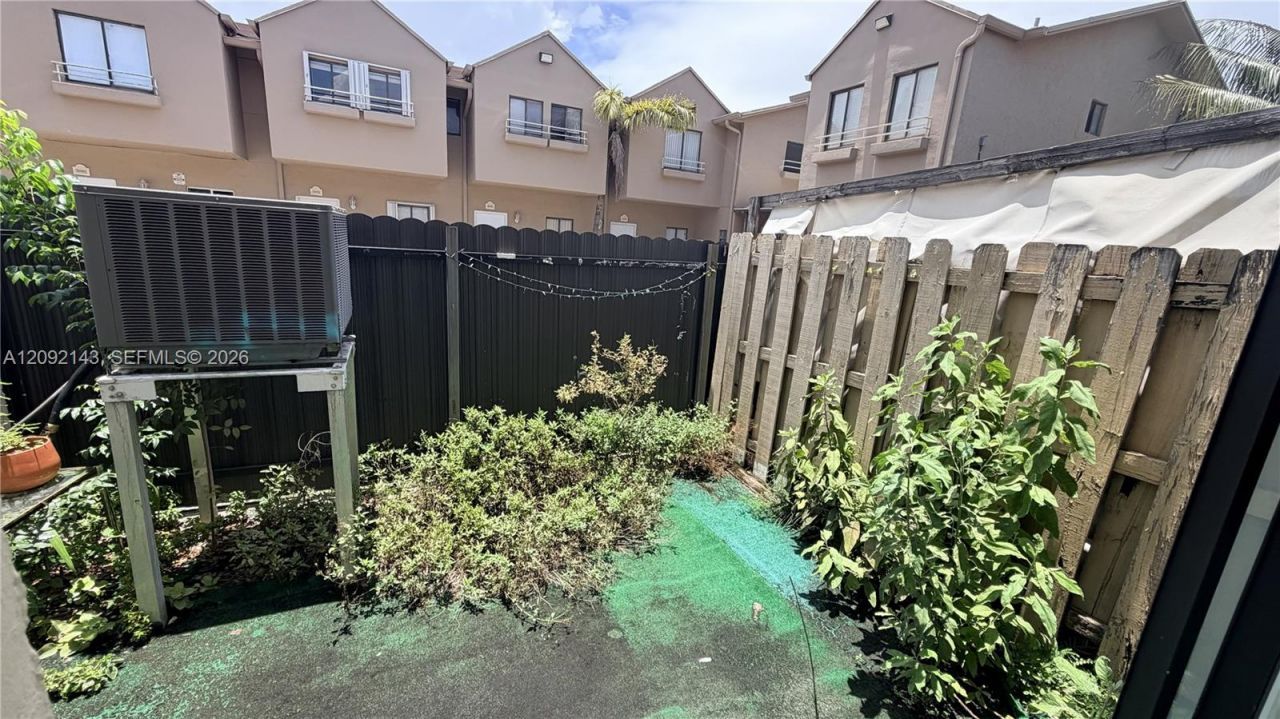 5712 W 25th Ct, Unit 5712, Hialeah, FL 33016 Photo