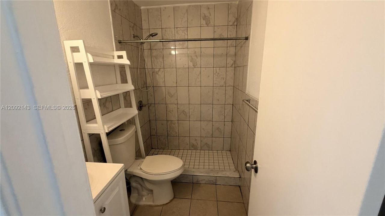 5712 W 25th Ct, Unit 5712, Hialeah, FL 33016 Photo