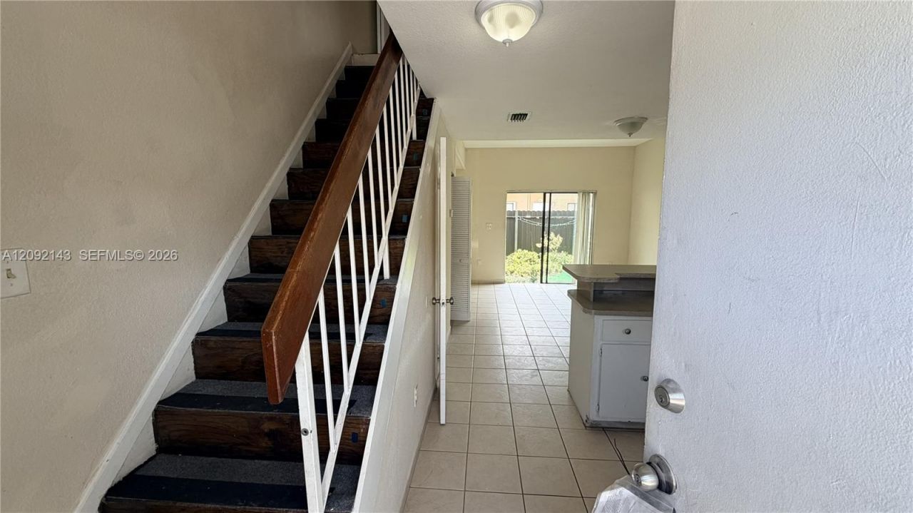 5712 W 25th Ct, Unit 5712, Hialeah, FL 33016 Photo