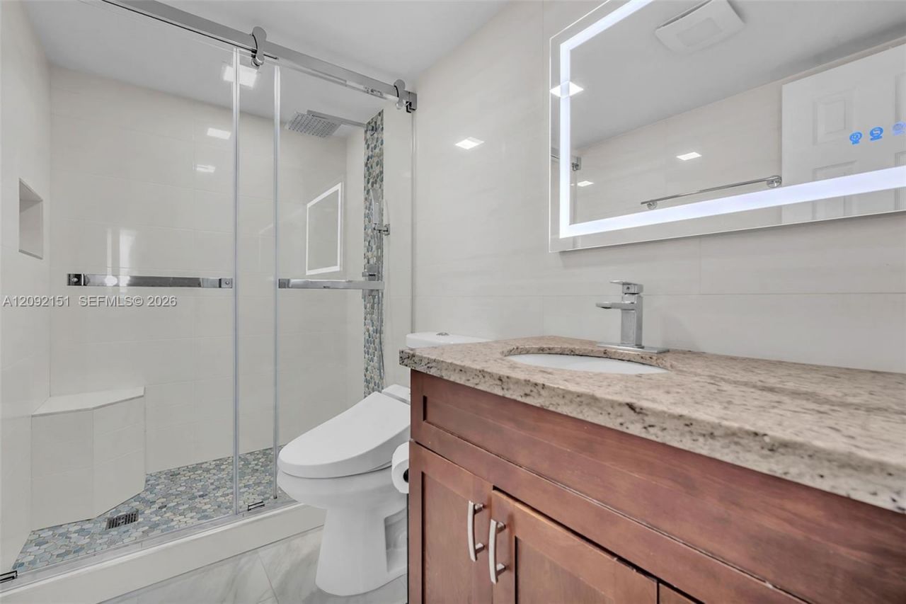 1849 S Ocean Dr , Unit PH3, Hallandale Beach, FL 33009 Photo
