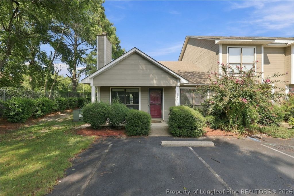150 Aloha Drive, Fayetteville, NC 28311 Main Photo