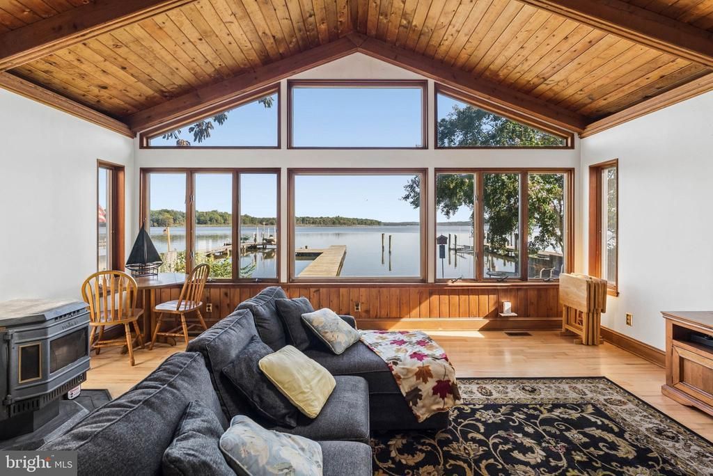 6832 LESLIE ROAD, MIDDLE RIVER, MD 21220